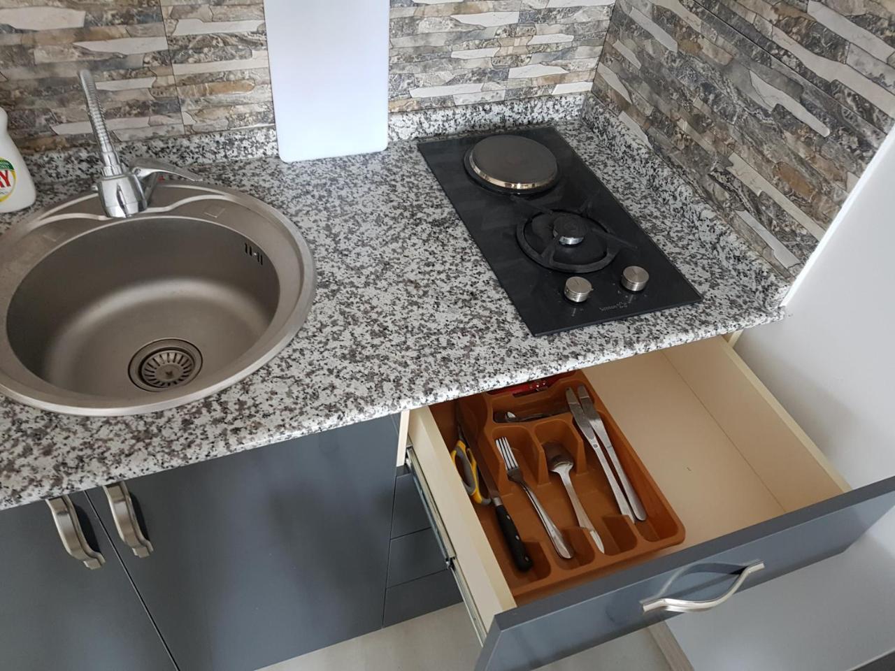 Sky-G Sea View Apartment Батуми Экстерьер фото