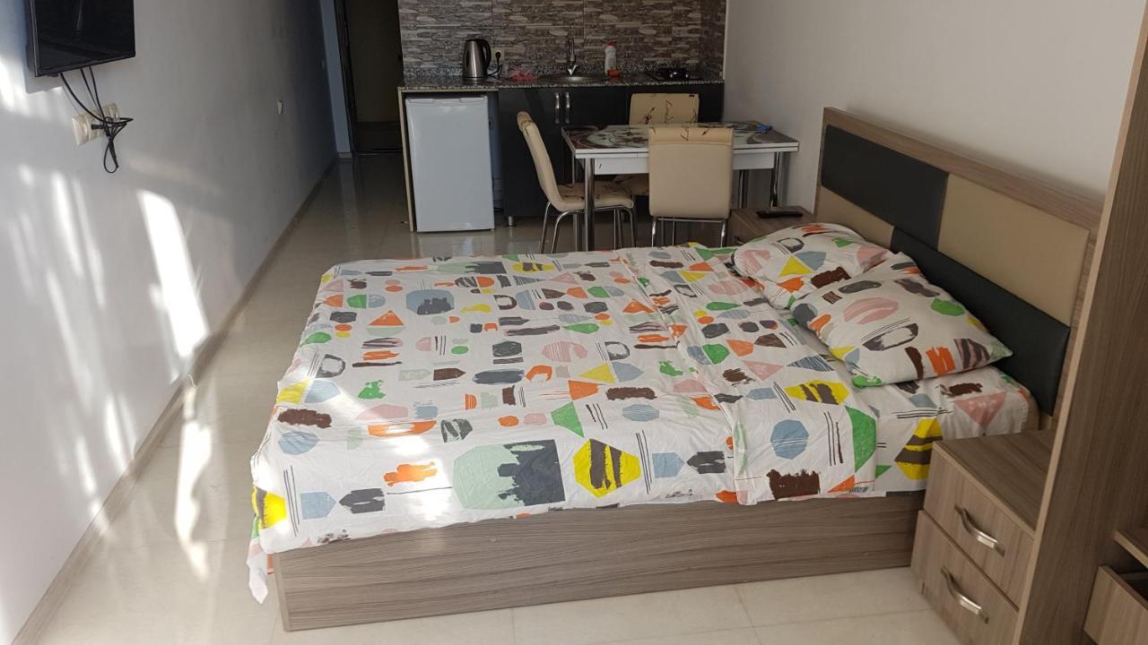 Sky-G Sea View Apartment Батуми Экстерьер фото